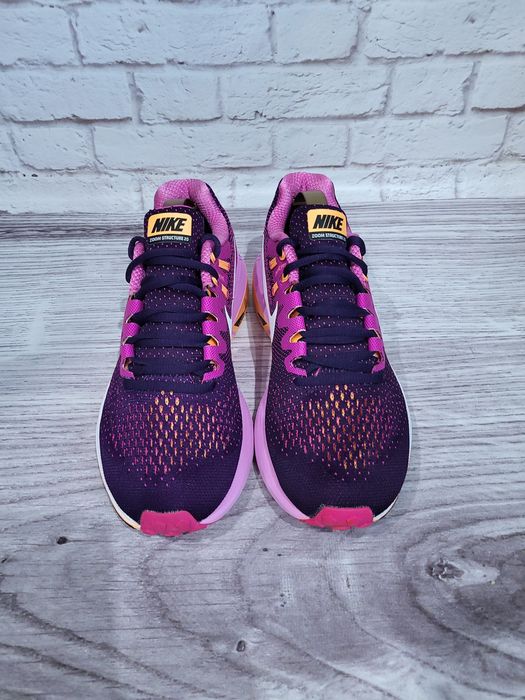 Кросівки Nike Zoom Structure 20