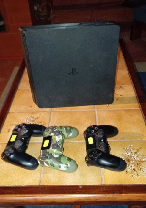 Consola PlayStation 4 Slim 500GB comandos Avariada