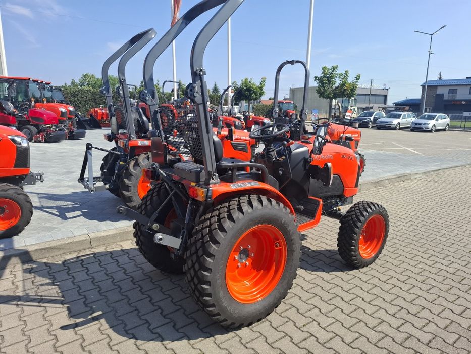 Mikrociągnik ogrodniczy Kubota B2231HST 23KM 4x4 RATY 0%