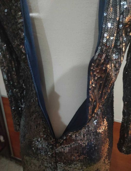 Cekinowa sukienka błyszcząca sylwester karnawał mini stójka 36 S