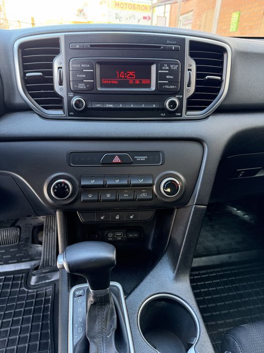 Продам Кіа Спортедж не фарбоване 2.0 автомат