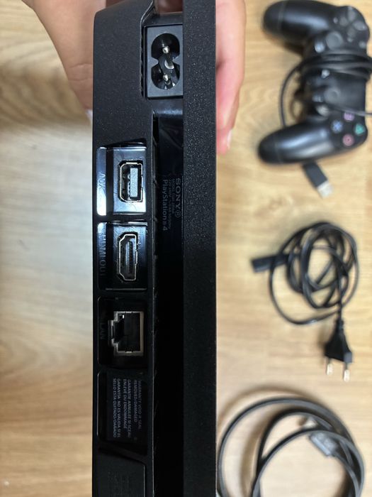 PlayStation 4 500GB