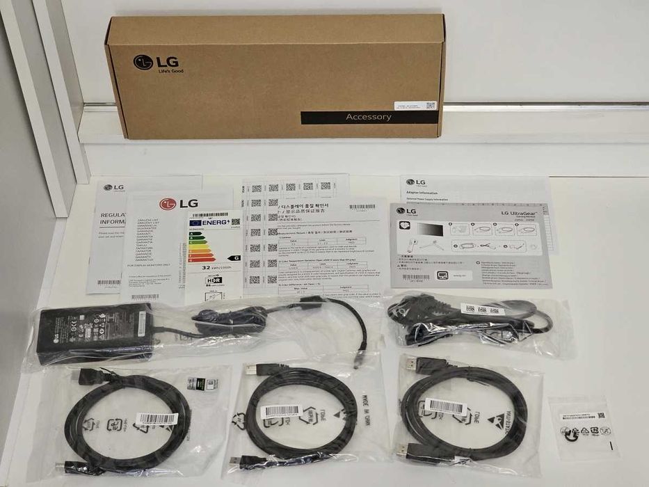 Zasilacz LG ADS-120QL-19A-3 19V 5.79A + HDMI 2.1 + DisplayPort 1.4