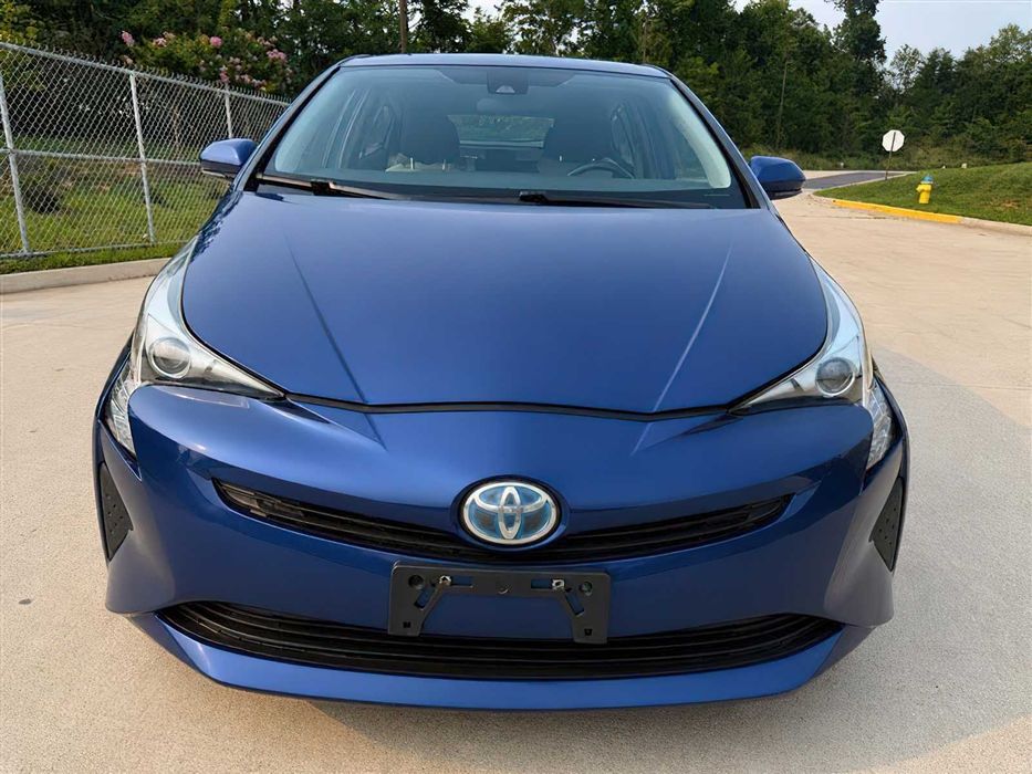 Toyota Prius      2016