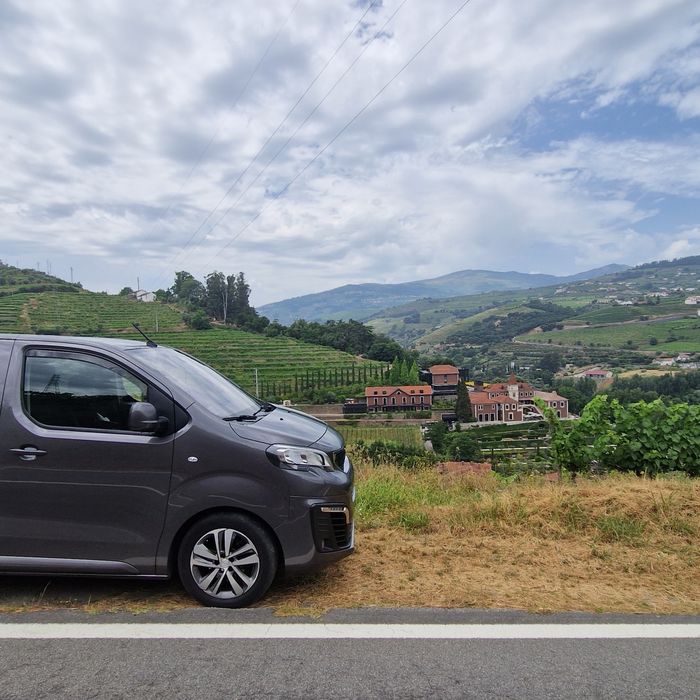 Peugeot Traveller Aloure 8 lugares