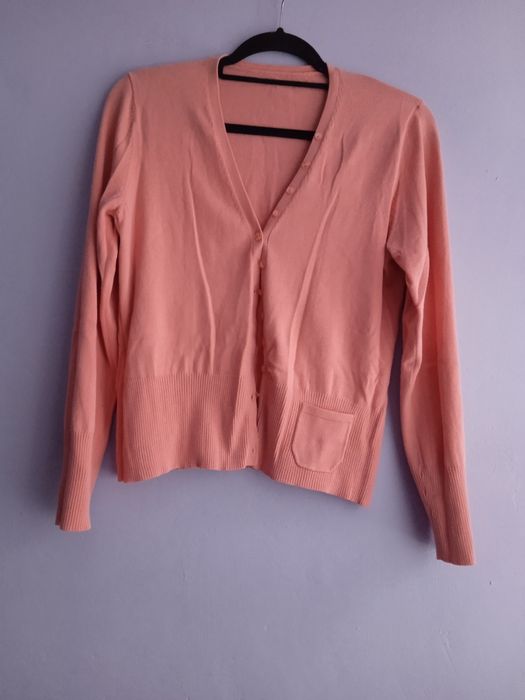 Sweterek 38 zapinany