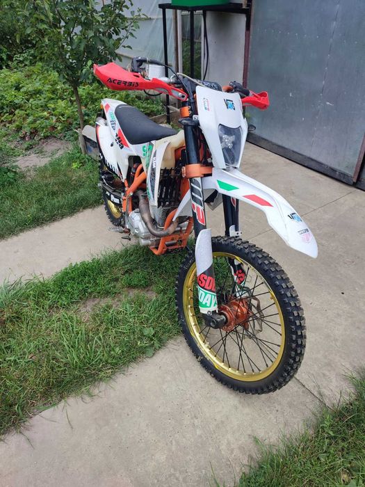 Мотоцикл кросовий ENDURO EXDRIVE ProFactory 250cc