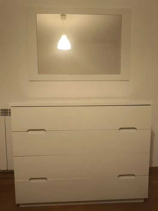 Quarto de casal em branco