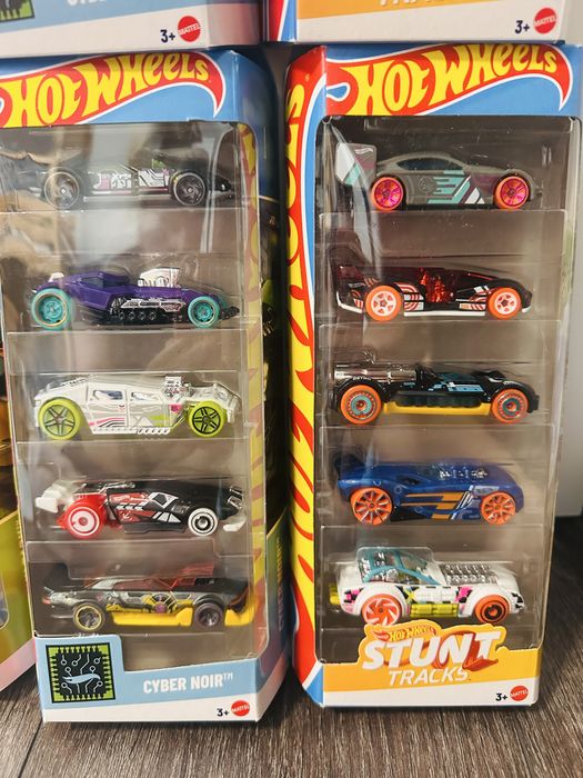 Набор машинок Hot Wheels из 5 шт!: 392 грн. - Машинки Днепр на Olx