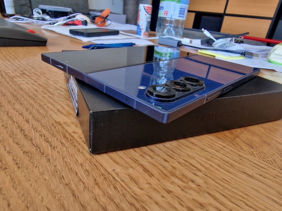 Samsung Galaxy Z FOLD 6 256GB igła