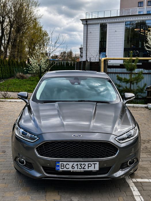 Ford Fusion Hybrid PHEV  Titanium