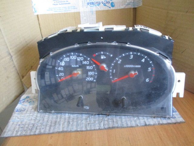 Quadrante / painel de instrumentos NISSAN Micra III (K12)