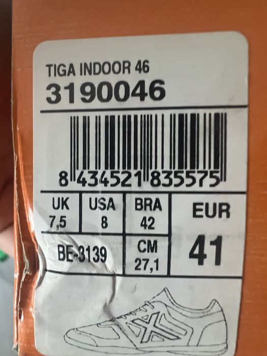 Sapatilhas Futsal Munich Tiga Indoor 46 - Tam. 41 (Novas com Caixa)