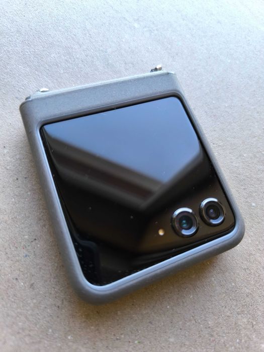 Vendo Motorola RAZR 50 na garantia