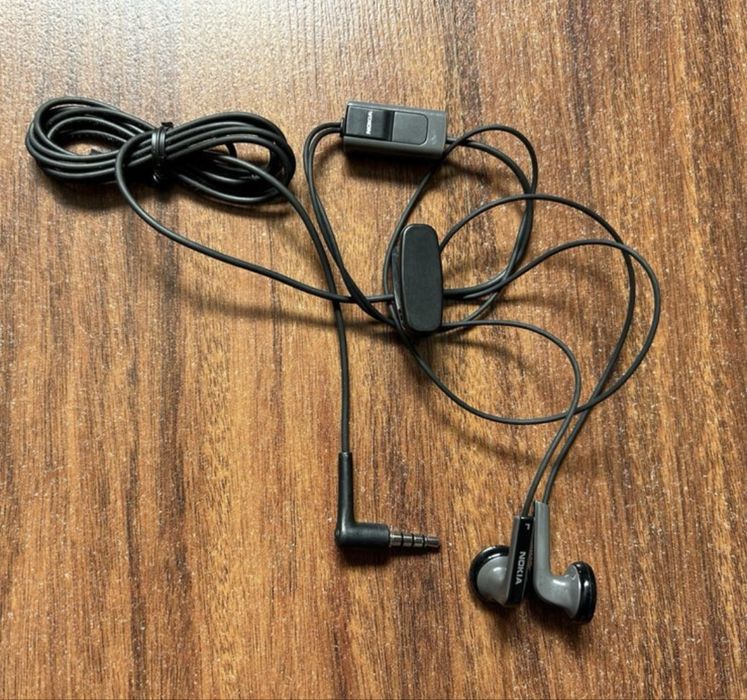 Fones variados novos