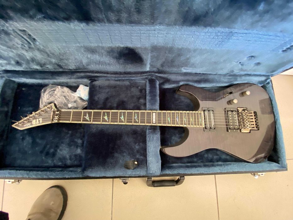 Guitarra LTD ESP M-1000 Deluxe – See-Thru Black