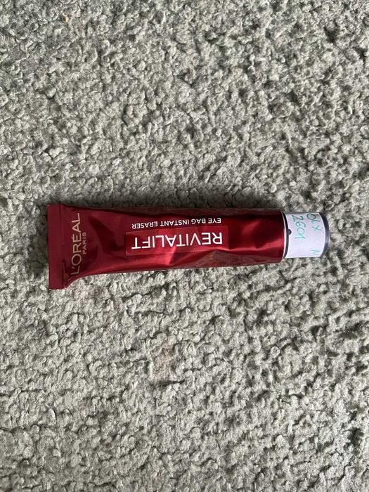 Loreal Revitalift eye bag 15ml krem pod oczy niwelujący cienie 2601