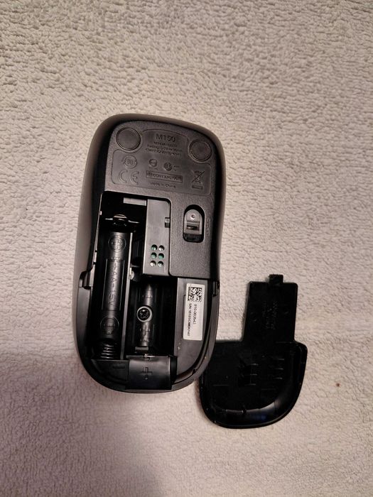 Logitech Teclado MK220 + Rato M150