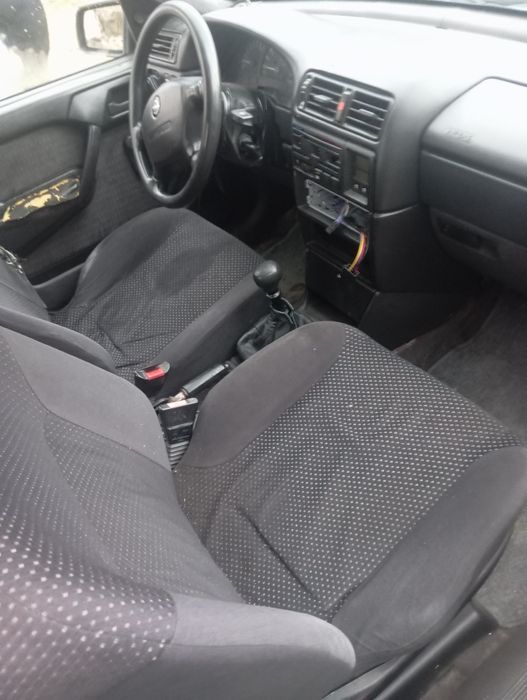 Продам Опель Вектра 1.8