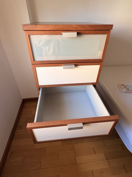 Cómoda com 6 gavetas – funcional e elegante