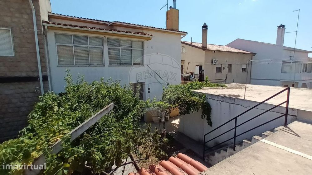 Moradia T7 para venda