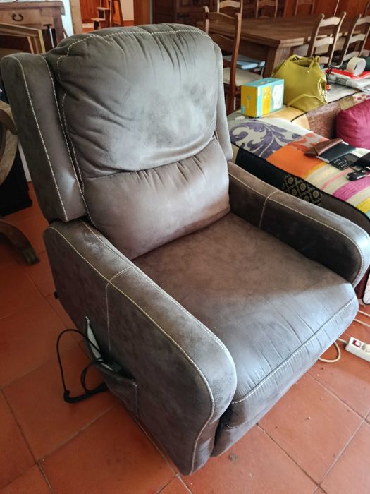 Cadeirão poltrona qualidade relax elevação eletrico com aquecimento tipo hospitalar geriátrico idosos + 1 poltrona eletrica low cost