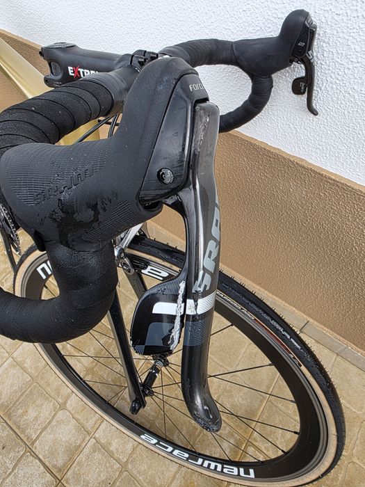 Vendo Bicicleta de Estrada Carbono 11v