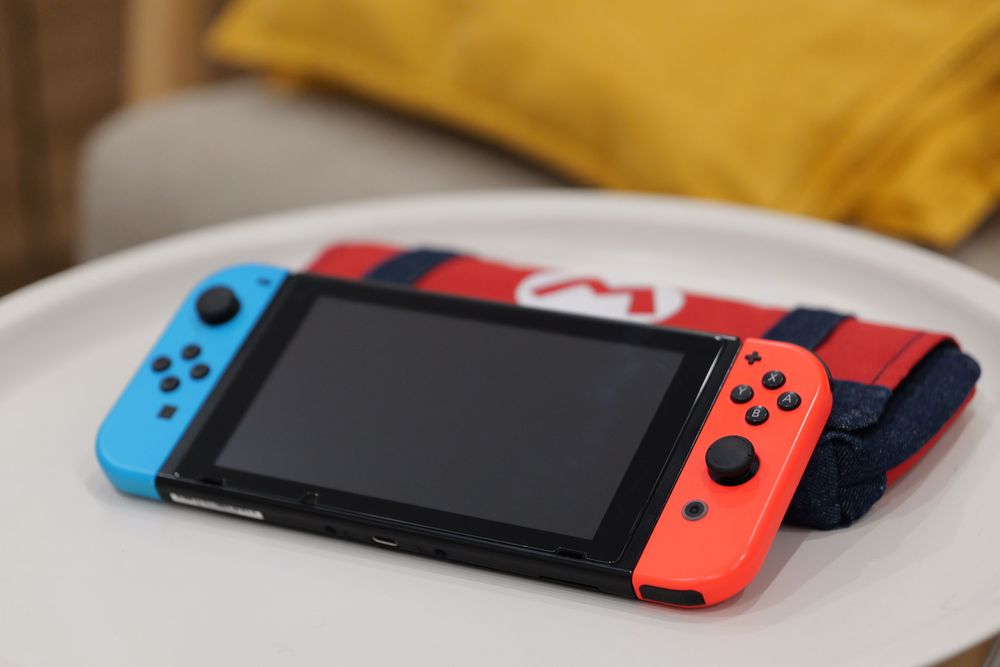 Nintendo Switch V1 Desbloqueada – 512GB – Impecável