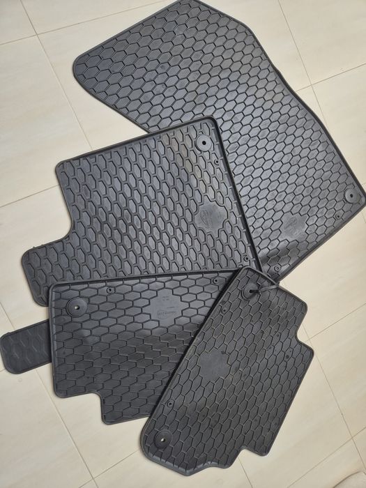 Gumowe dywaniki do audi Q5 2016-2024