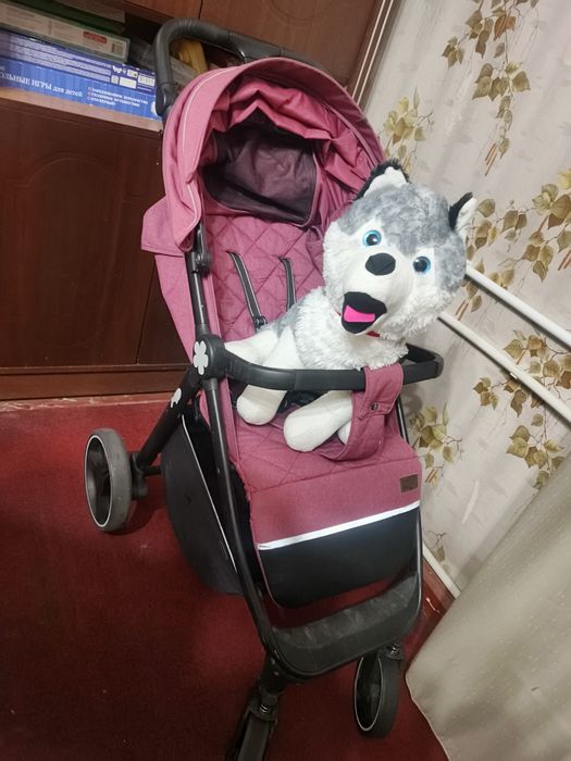 Детская прогулочная коляска carello bravo