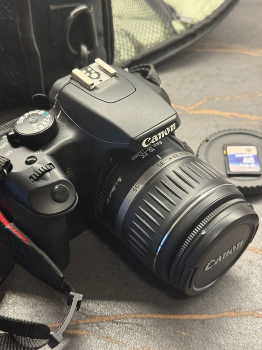 Câmara Canon 1000D