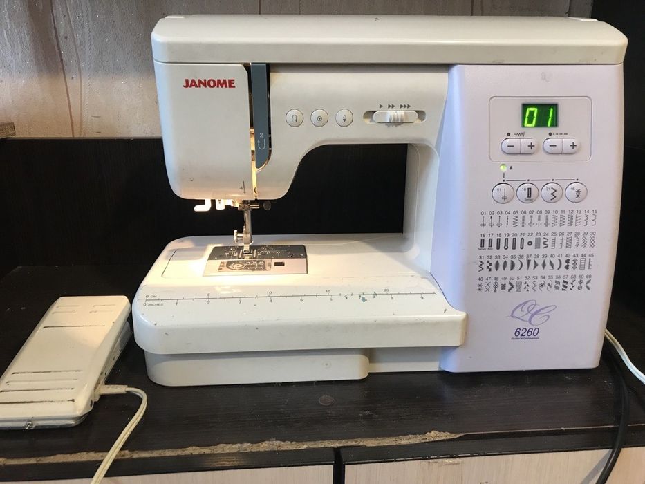 Швейна машина Janome 6260QC