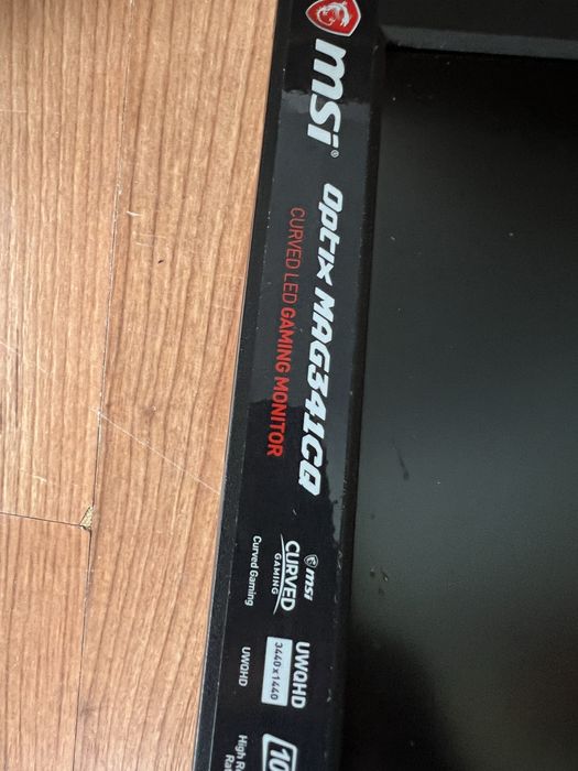 Vesa para monitor MAG341CQ