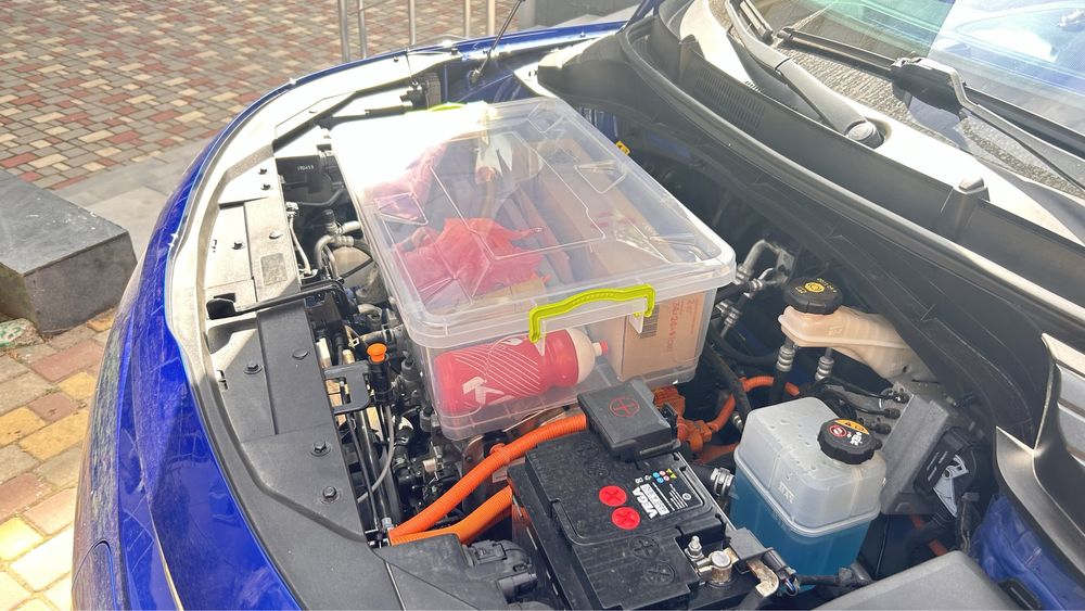 Продам передний багажник с креплениями Kia Soul, Niro