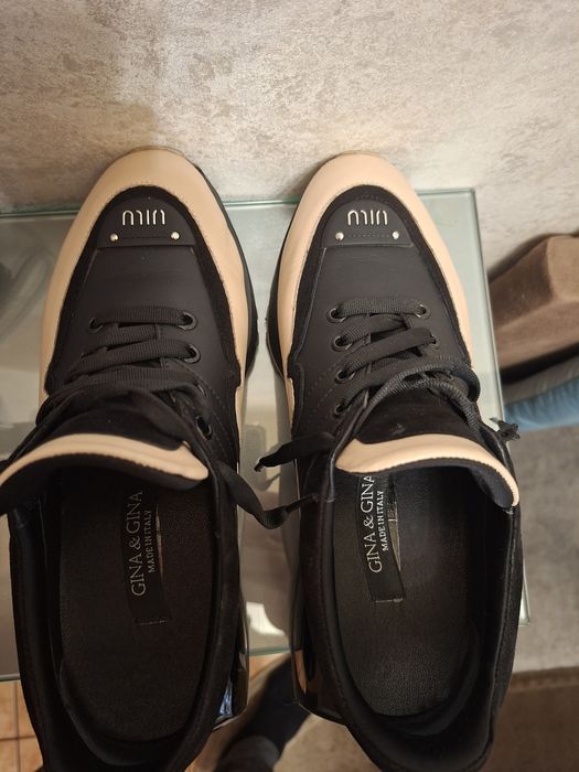 Кросівки жіночі шкіра