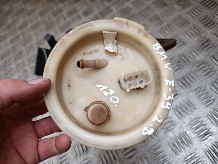 BMW E39 2.8 benzyna pompa paliwa