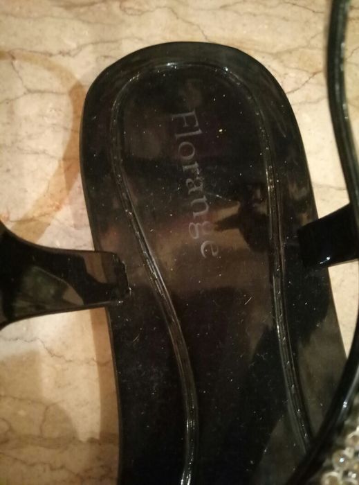 Сланцы силиконовые со стразами.