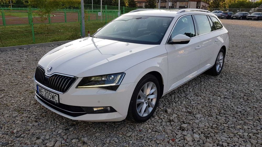 Wynajem samochodu wypożyczalnia samochodów busów 9 osobowych