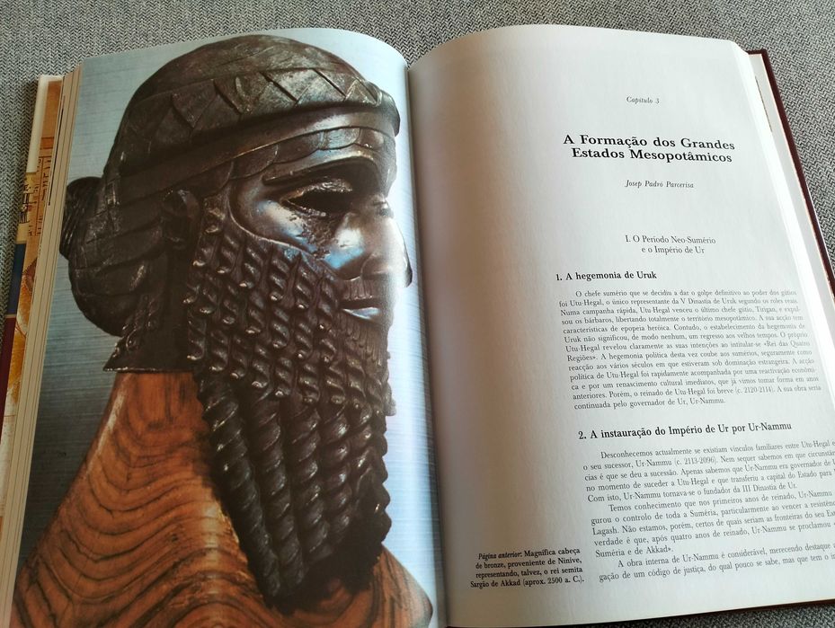 Livro "O Egipto e os grandes impérios"