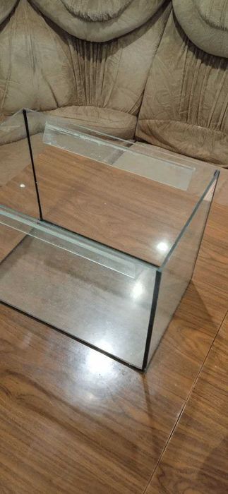 Аквариум среднего размера