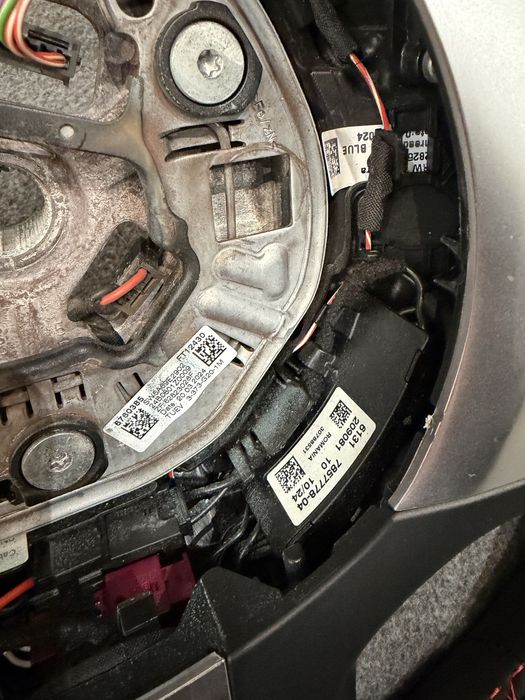 Руль BMW M (G01 G02 G05 G06 G07 G11 G12 G15 G16 G20 G22 G26 G30 G32)