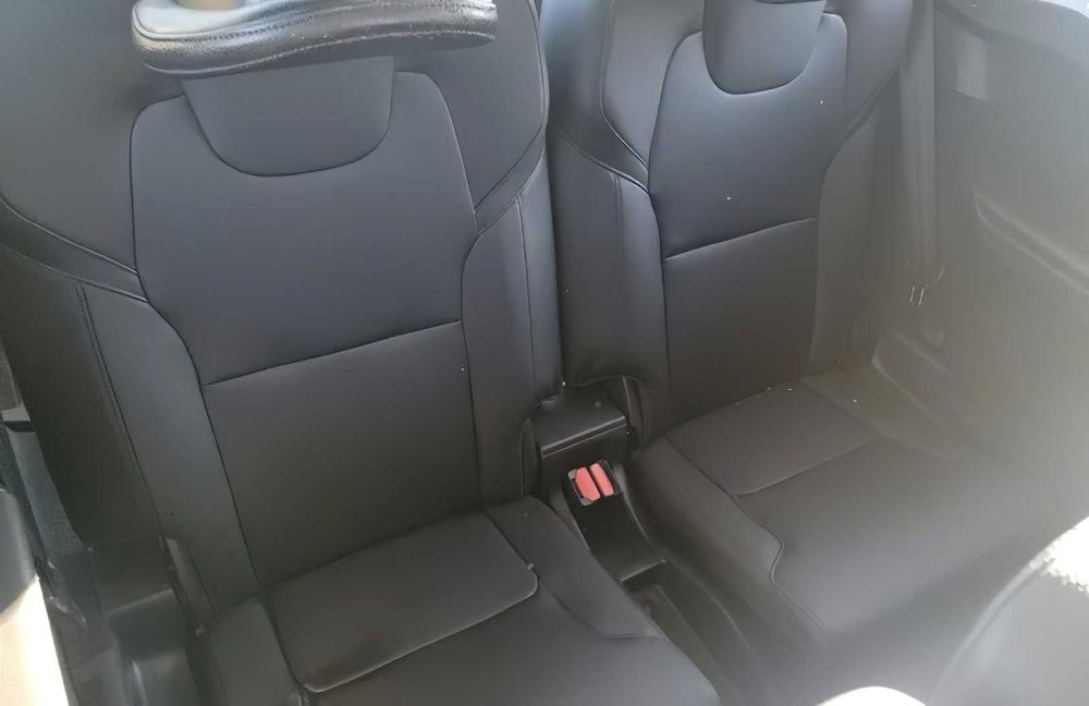 Volvo XC90 T5 Momentum 7-Passenger      2018