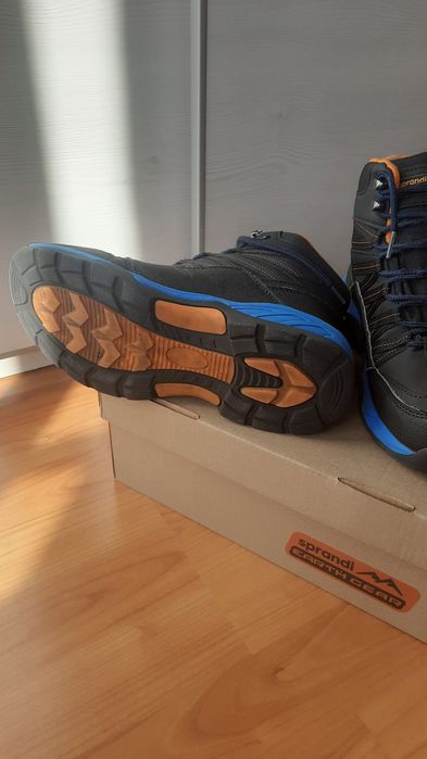 Buty zimowe chlopięce roz.39 wodoodporne