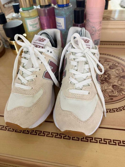 Жіночі кросівки New Balance 574 (WL574FLR) — 38 розмір / 24.5 см / Оригінал