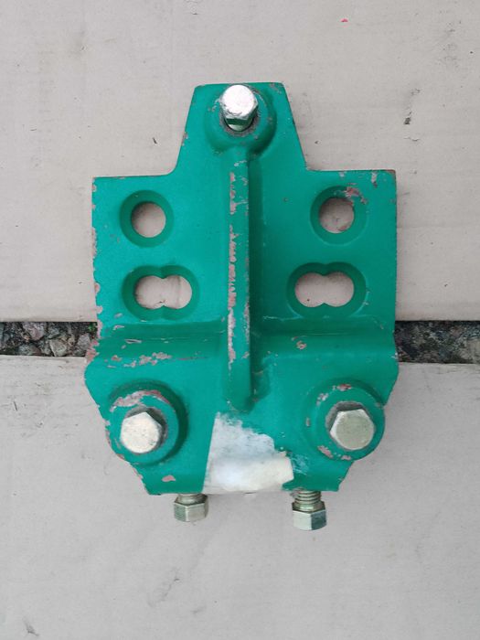 Кронштейн Kverneland KK076872 Квернеланд КК086865 стійка передплужника