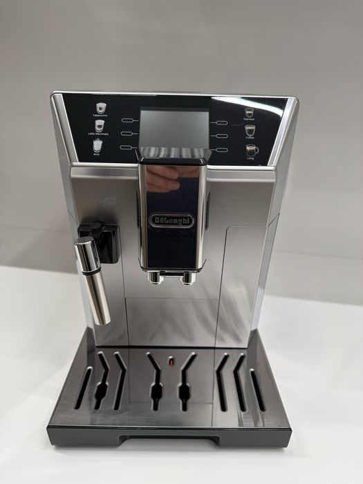 Продам кавову машину модель DeLonghi PrimaDonna Class ECAM 550.85 MS