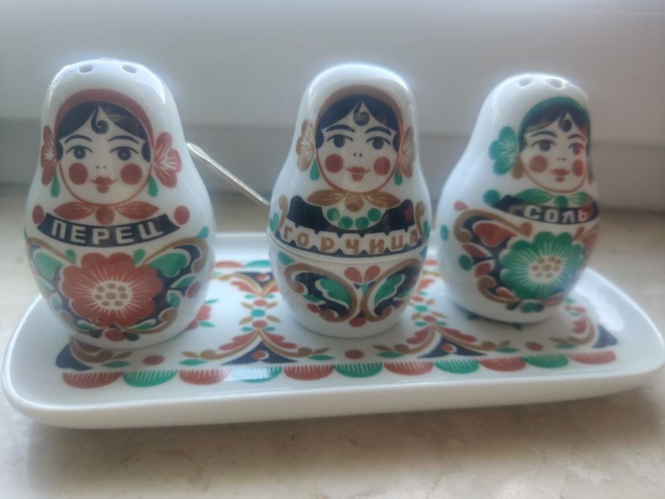 Rosyjskie matrioszki porcelana