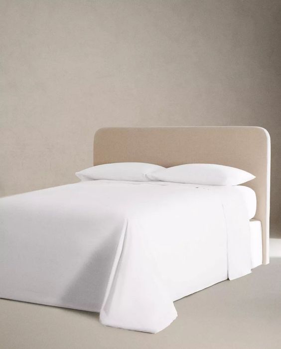 Conjunto de cama: Edredão, Lençois, Fronhas e Almofadas