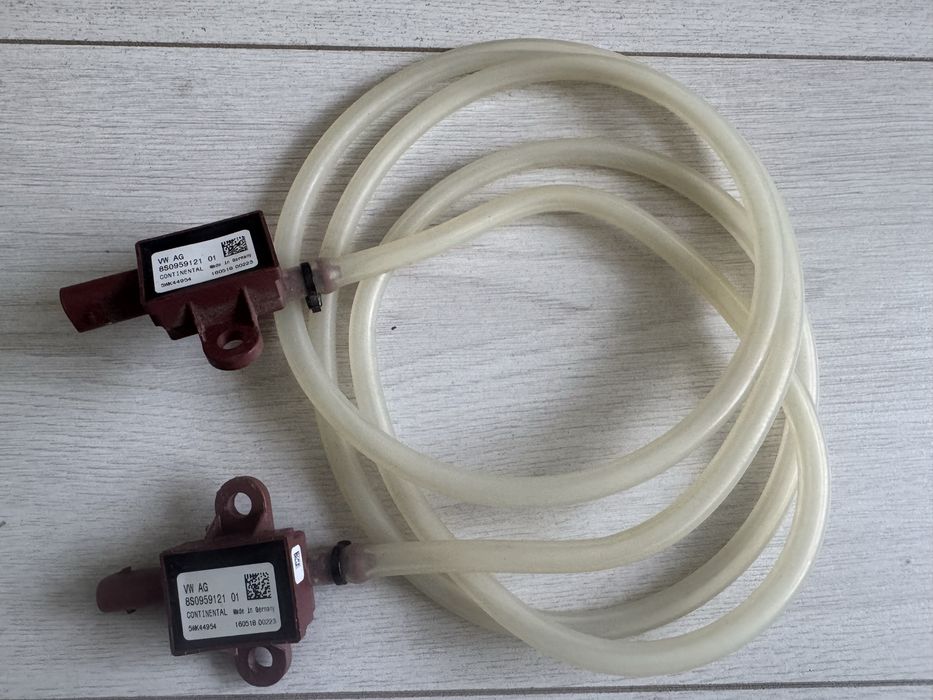 Продам датчик защиты пешеходов Audi TT 8s- код 8S0959121