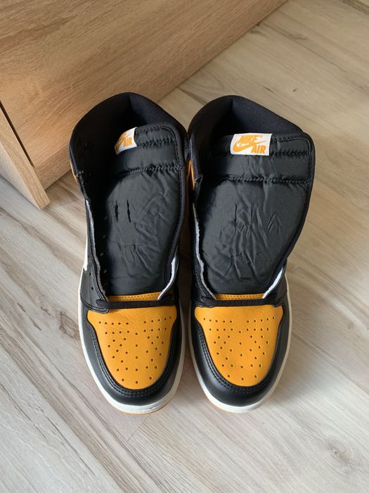 Nike Air Jordan 1 Retro High TAXI Yellow Toe